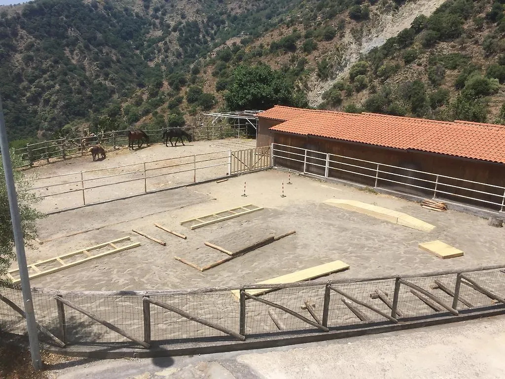 Agroturismo Agriturismo San Cataldo Motta Camastra
