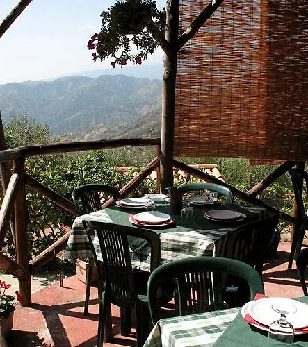 Farm stay Agriturismo San Cataldo Motta Camastra